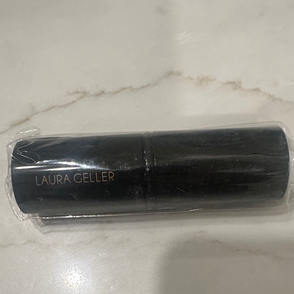 Laura Geller retractable kabuki brush